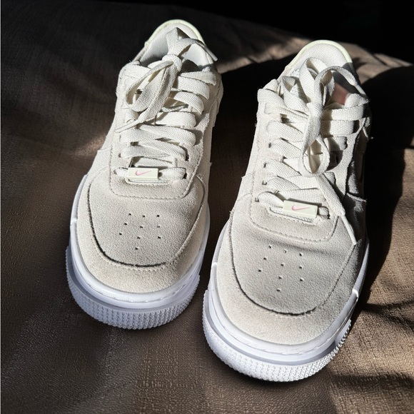 Nike Air Force 1 Pixel sage green, cream with pink accents - Picture 5 of 12